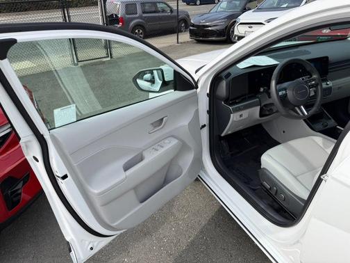 2024 Hyundai KONA EV SEL