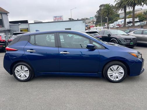 2025 Nissan Leaf S