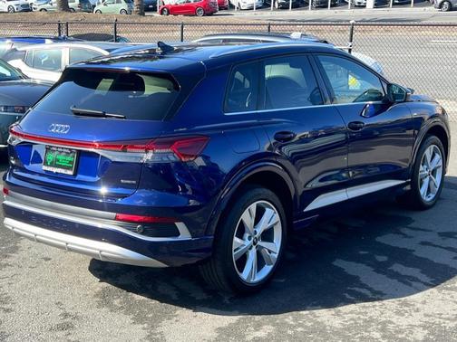 2023 Audi Q4 e-tron Premium Plus 50 quattro