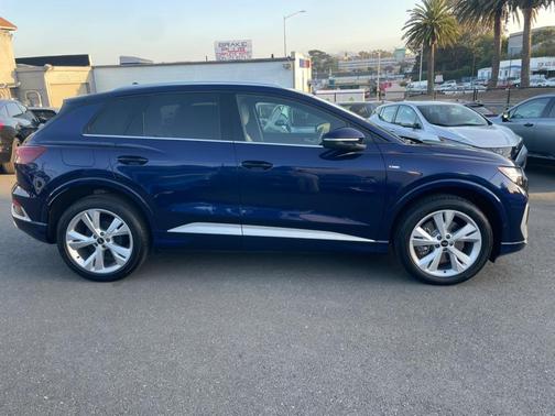 2023 Audi Q4 e-tron Premium Plus 50 quattro