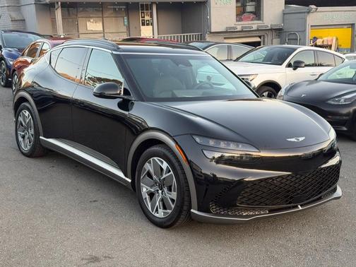 2024 Genesis GV60 Standard RWD