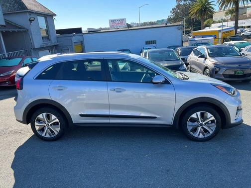 2020 Kia Niro EV EX Premium