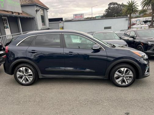 2022 Kia Niro EV S
