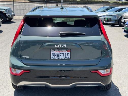 Cityscape Green 2024 Kia Niro EV Wind