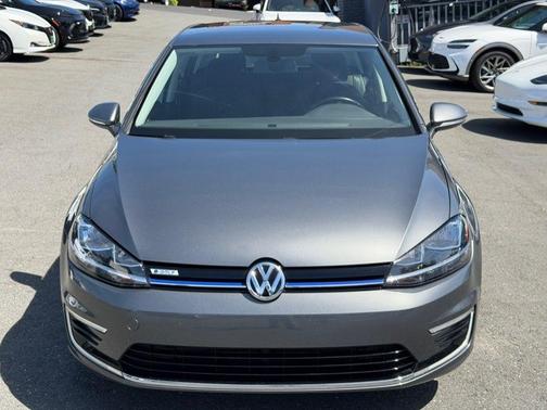 2019 Volkswagen e-Golf SE