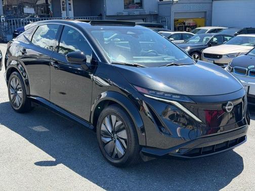 Black Diamond Pearl 2023 Nissan ARIYA EVOLVE+