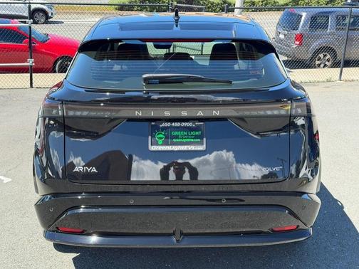 Black Diamond Pearl 2023 Nissan ARIYA EVOLVE+