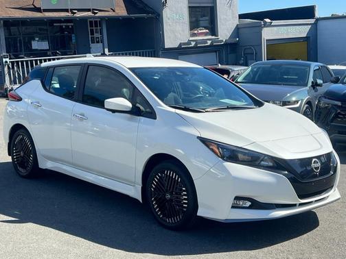2024 Nissan Leaf SV PLUS