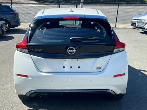 2024 Nissan Leaf SV PLUS