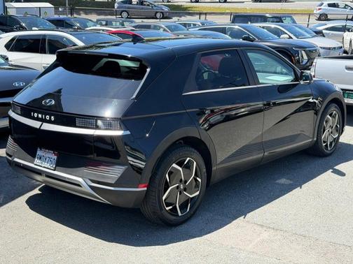 Abyss Black 2024 Hyundai IONIQ 5 SE