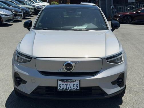 Silver Dawn Metallic 2023 Volvo C40 Recharge Pure Electric Twin Plus