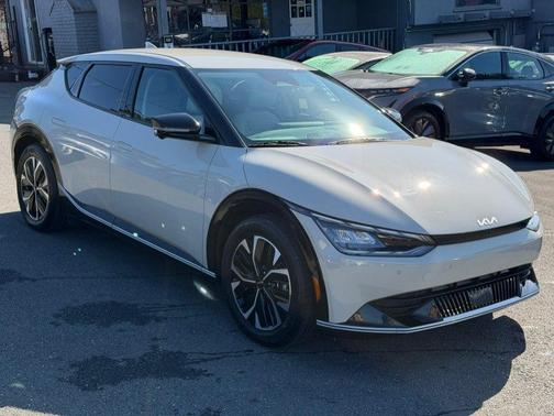 2023 Kia EV6 Wind