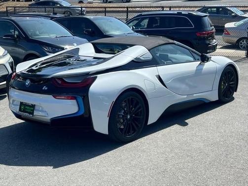 2019 BMW i8 Roadster