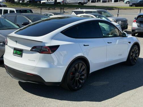 2022 Tesla Model Y Performance Dual Motor All-Wheel Drive