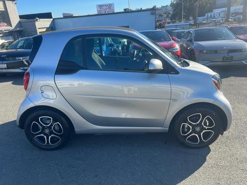 2018 smart ForTwo Electric Drive passion