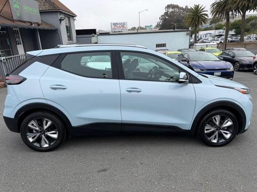 Ice Blue Metallic 2023 Chevrolet Bolt EUV FWD LT