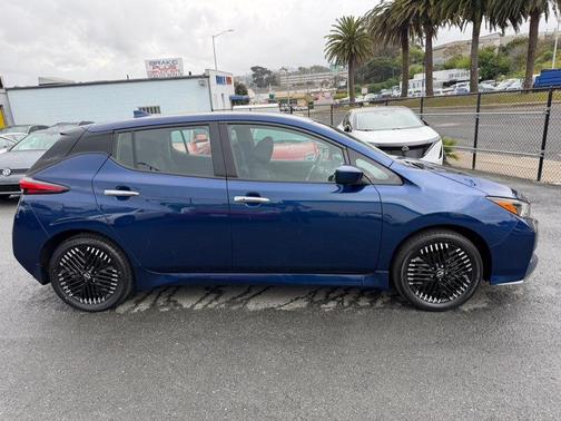 2024 Nissan Leaf SV PLUS