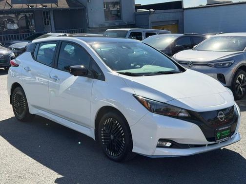 2024 Nissan Leaf SV PLUS