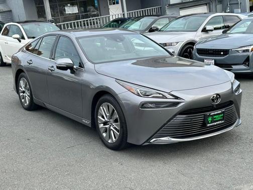 2023 Toyota Mirai Base