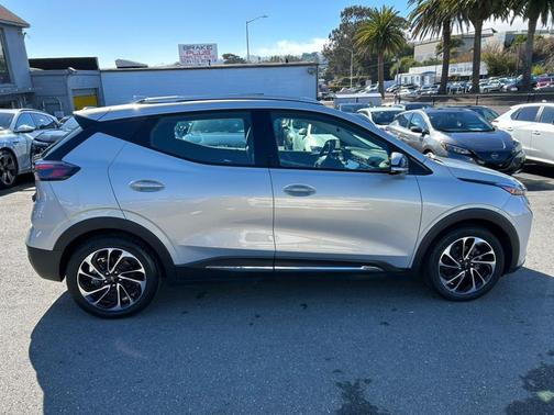 2023 Chevrolet Bolt EUV FWD Premier