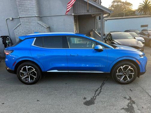 2025 Chevrolet Equinox EV LT