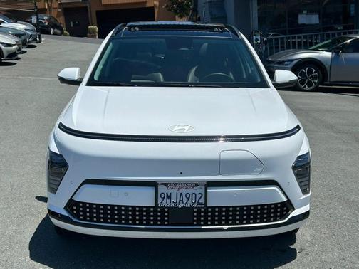 Atlas White 2024 Hyundai KONA EV Limited