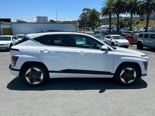 Atlas White 2024 Hyundai KONA EV Limited
