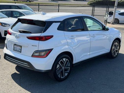 2023 Hyundai KONA EV SEL