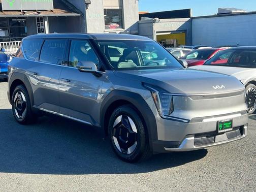 2024 Kia EV9 Light Long Range