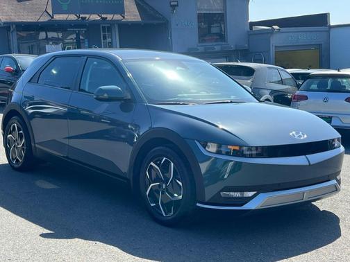 2024 Hyundai IONIQ 5 SEL