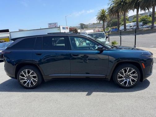 Fathom Blue Pearlcoat 2025 Jeep Wagoneer S Limited