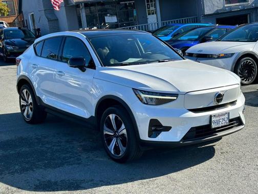 2023 Volvo C40 Recharge Pure Electric Twin Plus