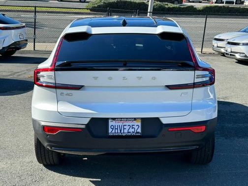 2023 Volvo C40 Recharge Pure Electric Twin Plus