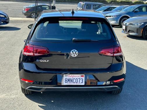 2019 Volkswagen e-Golf SE
