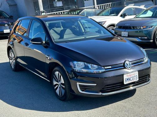 2019 Volkswagen e-Golf SE