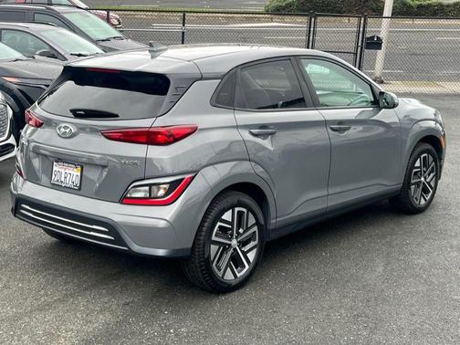 2023 Hyundai KONA EV SE