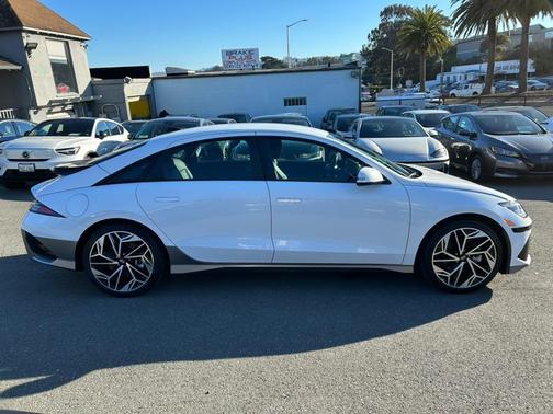 2023 Hyundai IONIQ 6 SEL