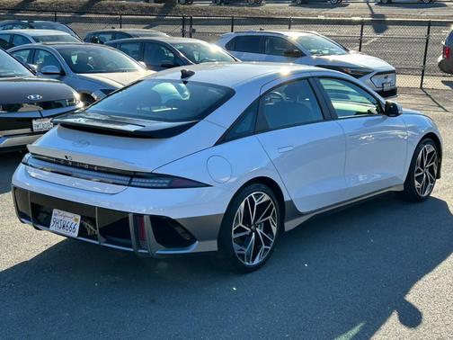 2023 Hyundai IONIQ 6 SEL