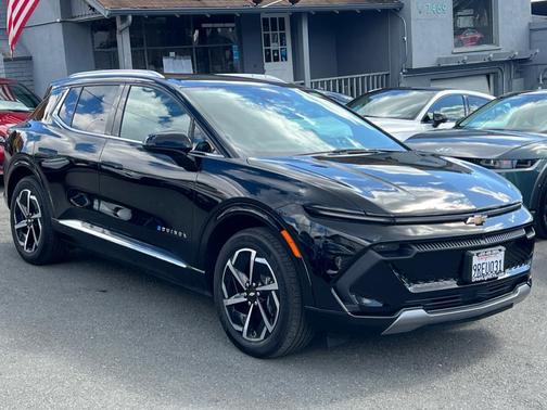 2025 Chevrolet Equinox EV 2LT