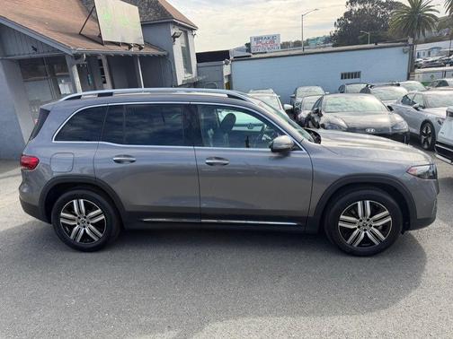 Mountain Grey Metallic 2023 Mercedes-Benz EQB 300 4MATIC