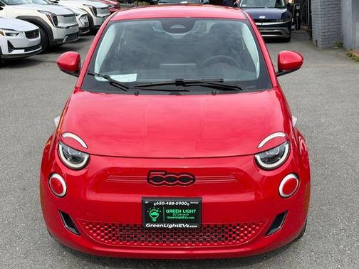 Red by (Red) 2024 FIAT 500e INSPI(RED) FWD