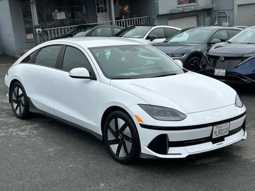 2024 Hyundai IONIQ 6 SE