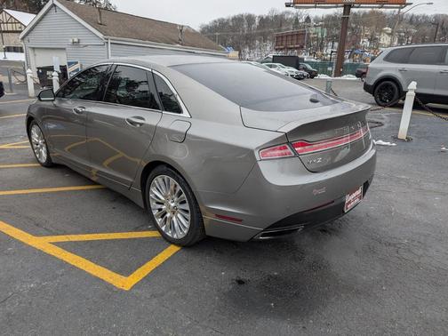 2016 Lincoln MKZ Base