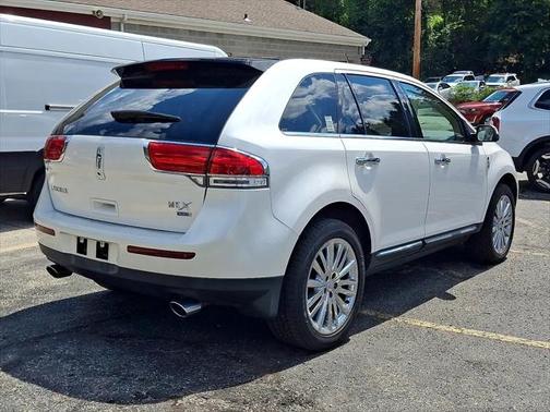 2011 Lincoln MKX Base