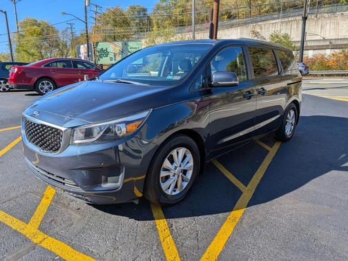 2016 Kia Sedona LX