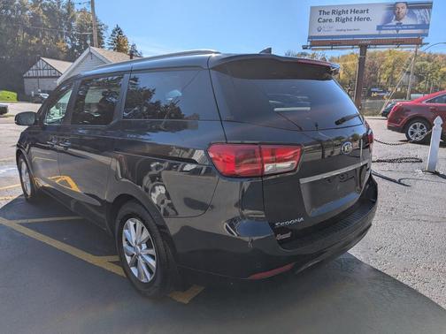 2016 Kia Sedona LX
