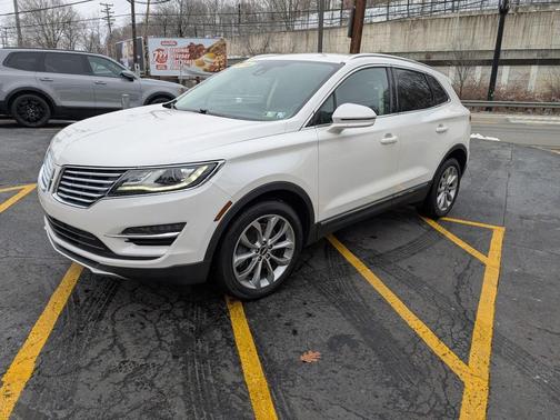 2016 Lincoln MKC Select
