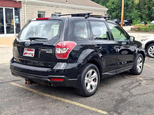 2016 Subaru Forester 2.5i
