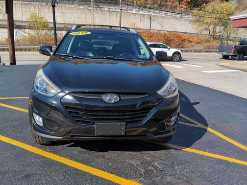 2015 Hyundai TUCSON SE