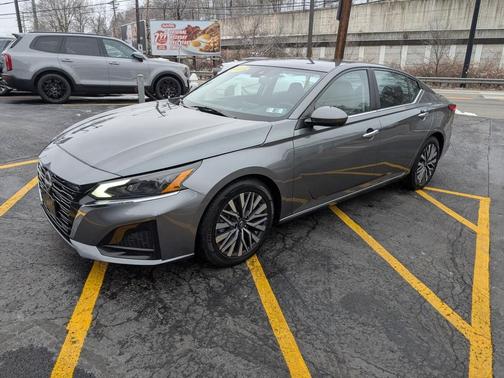 2023 Nissan Altima 2.5 SV